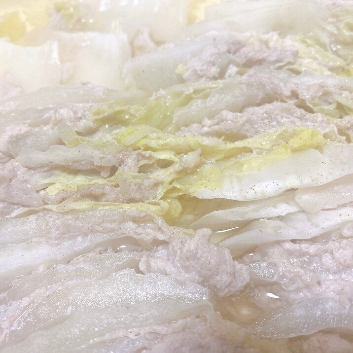 簡単!豚肉と白菜のミルフィーユ鍋